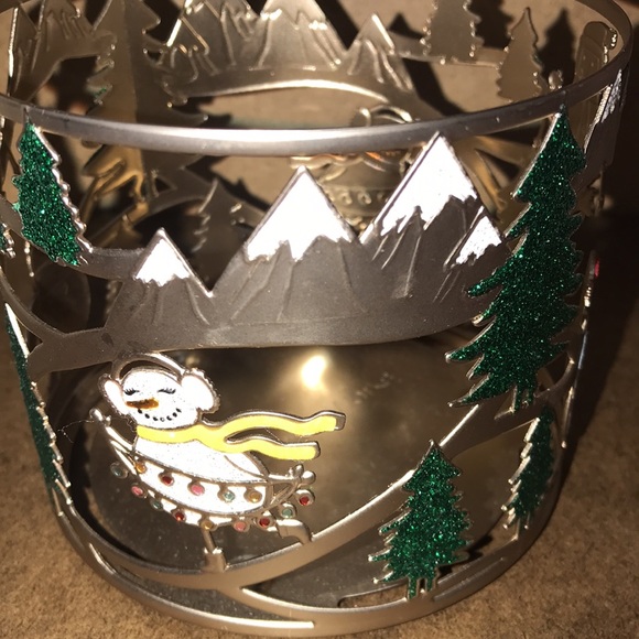 New BBW glitter snowman skiing 3wick candle holder - Picture 5 of 8